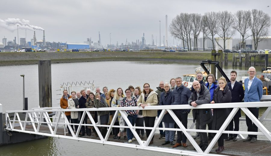 De vijf Zuid-Hollandse omgevingsdiensten presenteren zich aan statenleden